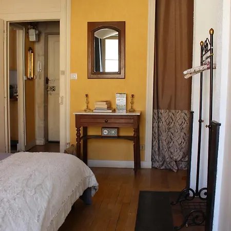 La Victoria -vieille & Pepiniere -50m2 Apartment *
