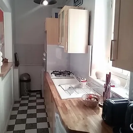 La Victoria -vieille & Pepiniere -50m2 Apartment *