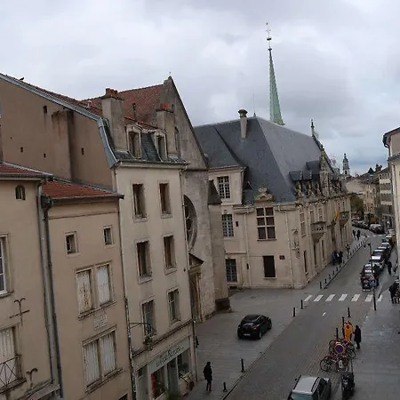 La Victoria -vieille & Pepiniere -50m2 Nancy